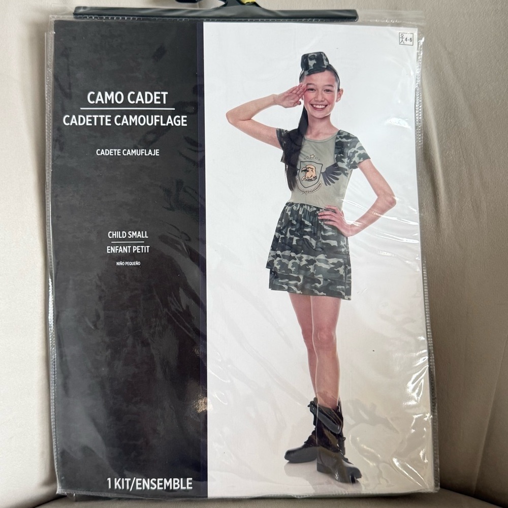 Camo Cadet Costume for Kids Size Small 4/6
Halloween/Party